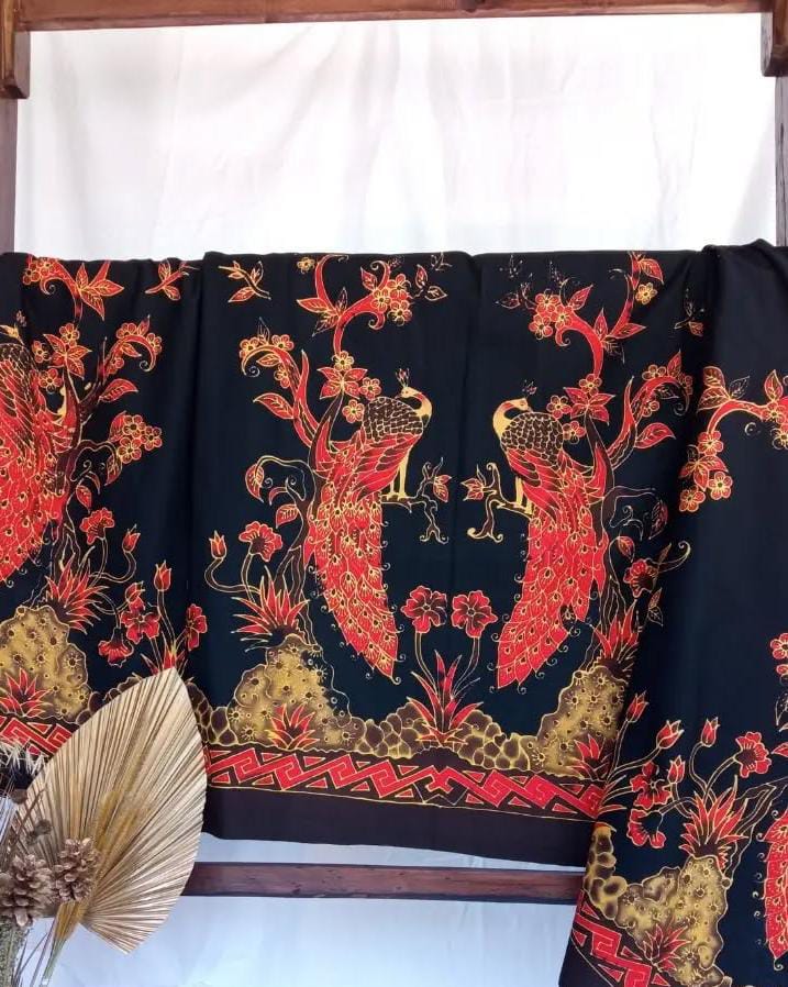 Batik Motif Burung Merak