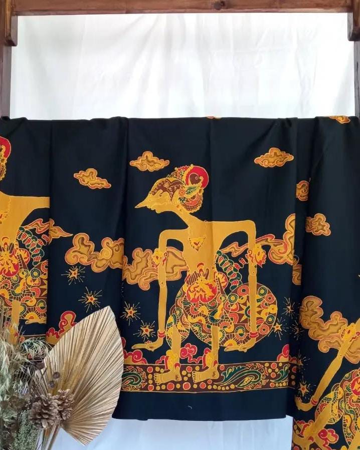 Batik Motif Wayang