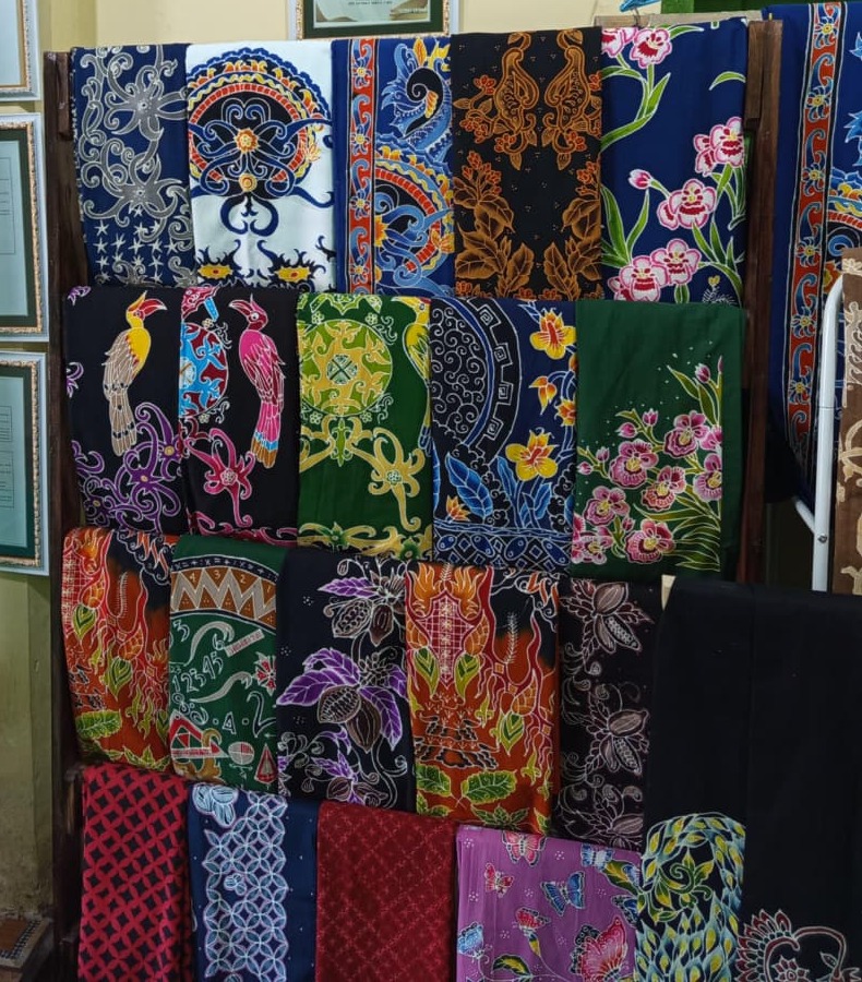 KOLEKSI BATIK